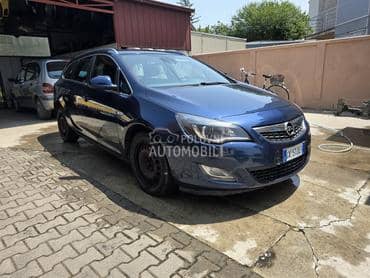 Opel Astra J 1.7 cd 2010. god. -  kompletan auto u delovima
