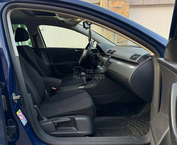Volkswagen Passat B6 2.0 TDI Siber/Xenon