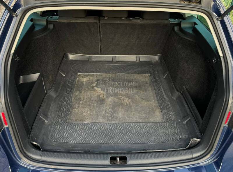 Volkswagen Passat B6 2.0 TDI Siber/Xenon