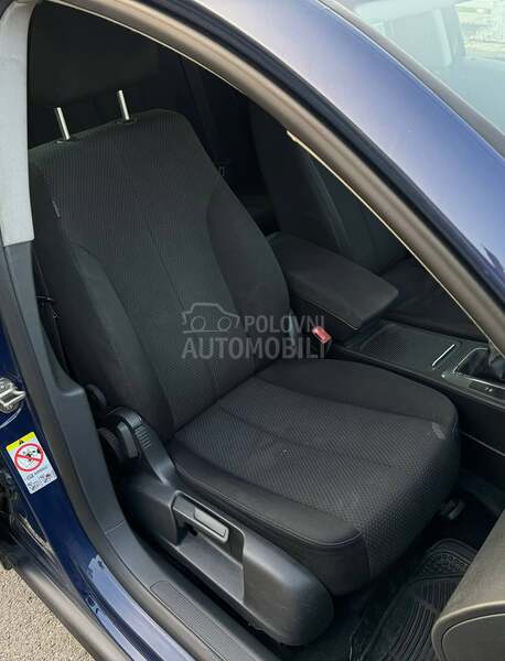 Volkswagen Passat B6 2.0 TDI Siber/Xenon