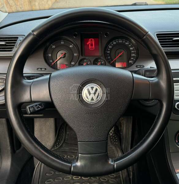 Volkswagen Passat B6 2.0 TDI Siber/Xenon