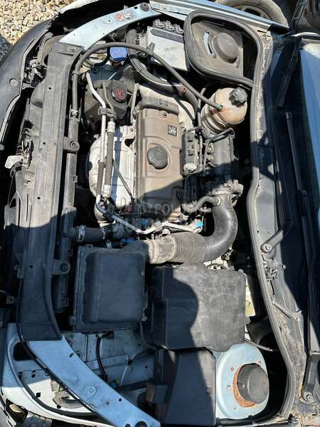 Peugeot 206 EYLC 2004. god. -  kompletan auto u delovima