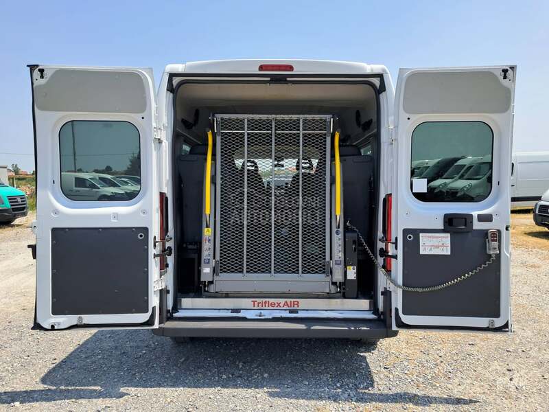 Fiat Ducato 3.0  metan 9 sedi rampa