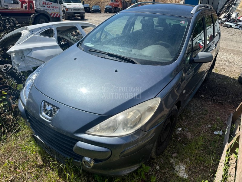 Peugeot 307 EZWD 2008. god. -  kompletan auto u delovima