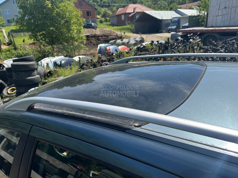 Peugeot 307 EZWD 2008. god. -  kompletan auto u delovima