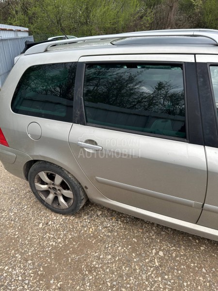 Peugeot 307 EVGC 2007. god. -  kompletan auto u delovima