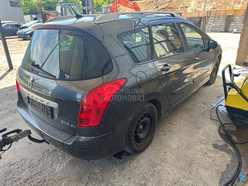 Peugeot 308 KTPD 2012. god. -  kompletan auto u delovima