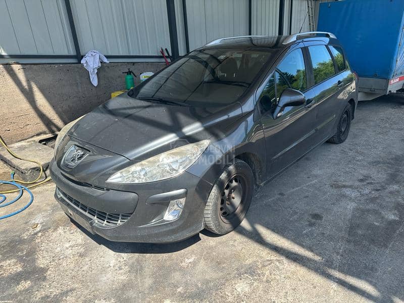 Peugeot 308 KTPD 2012. god. -  kompletan auto u delovima