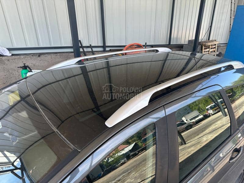 Peugeot 308 KTPD 2012. god. -  kompletan auto u delovima