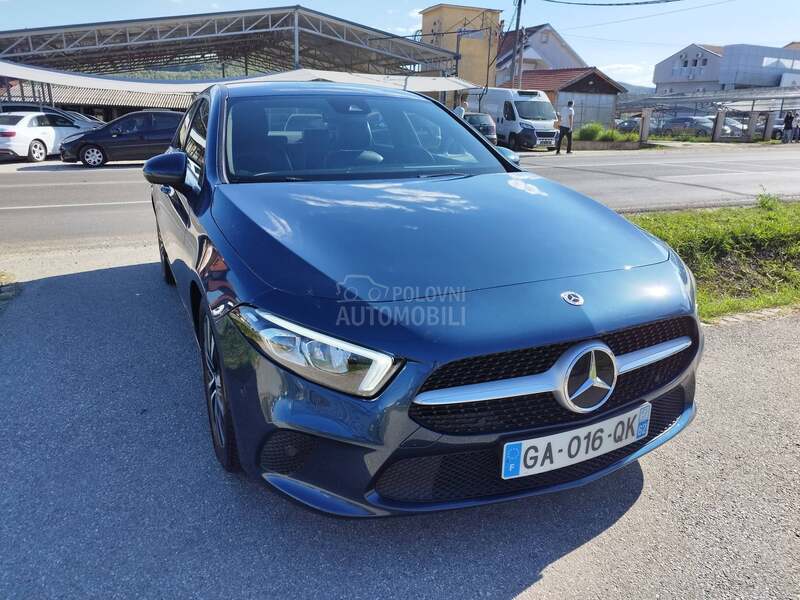 Mercedes Benz A 180 A 180 D 8G-DCT