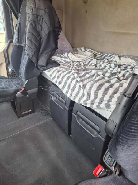 Mercedes Benz Actros MP4