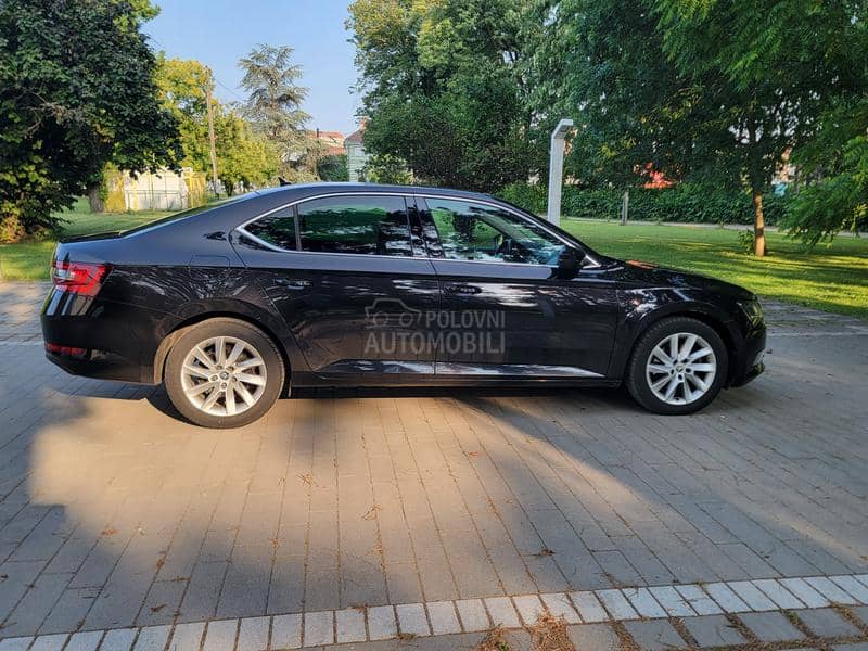 Škoda Superb /STYLE/DSG/PANO/
