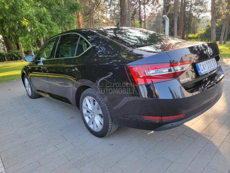 Škoda Superb /STYLE/DSG/PANO/