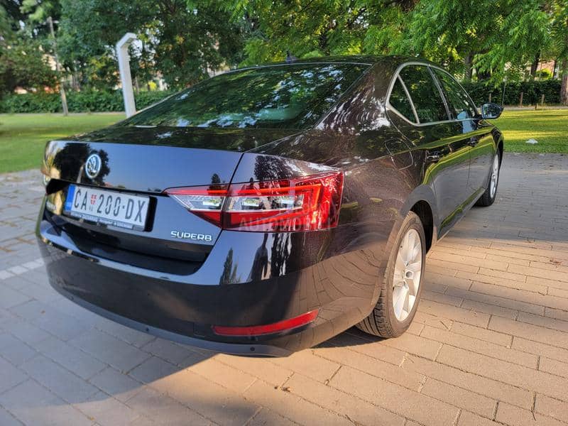 Škoda Superb /STYLE/DSG/PANO/