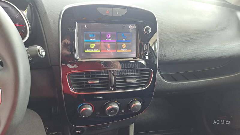 Renault Clio 1.0 TCE NAV LED