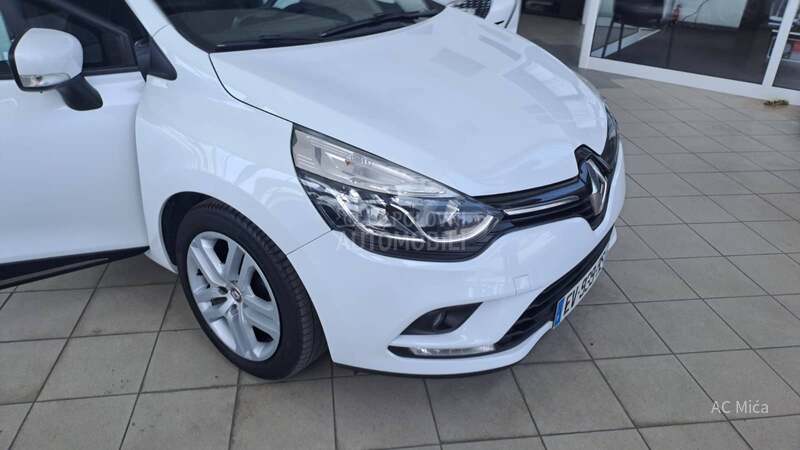 Renault Clio 1.0 TCE NAV LED