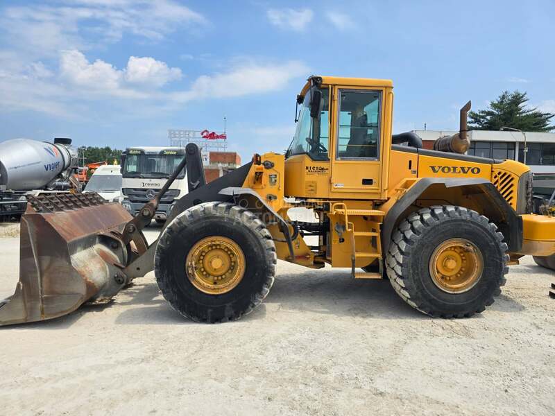 Volvo L120E