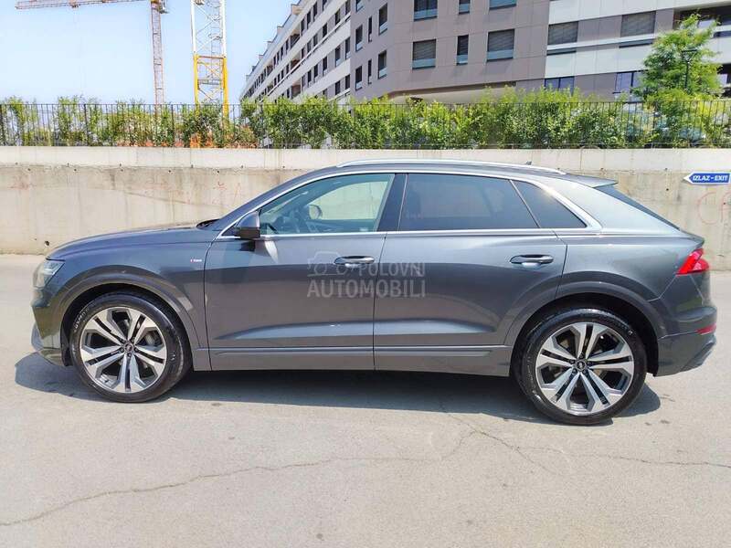 Audi Q8 3xS-line