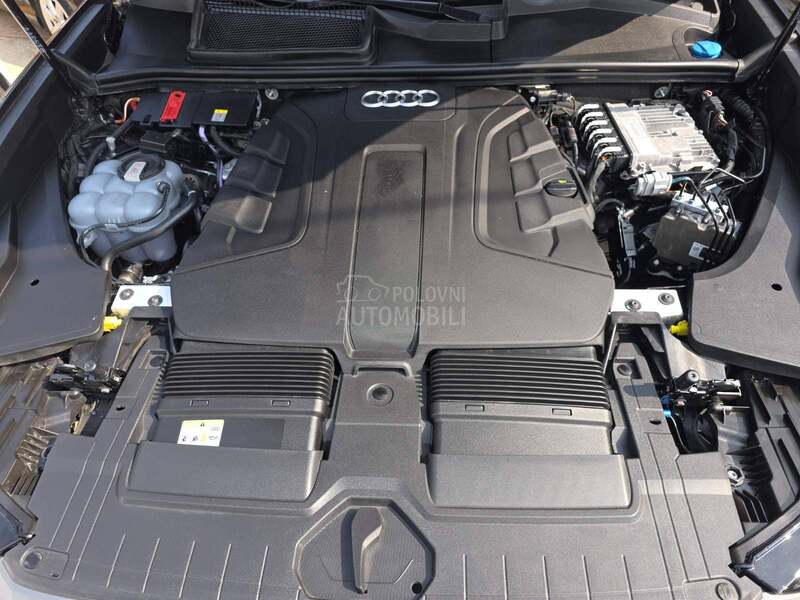 Audi Q8 3xS-line