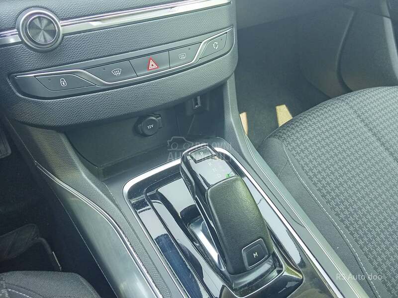 Peugeot 308 1,5hdi aut