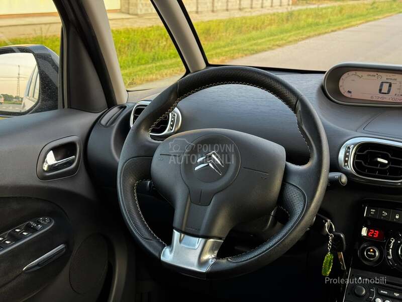 Citroen C3 Picasso 1.6 E X L U S I V E