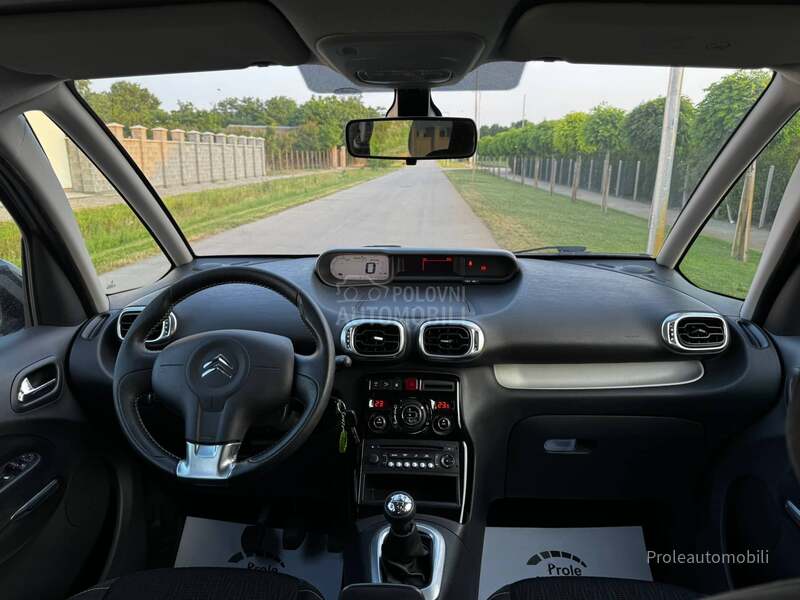 Citroen C3 Picasso 1.6 E X L U S I V E