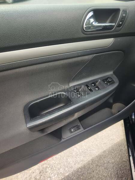 Volkswagen Golf 5 2.0 FSI