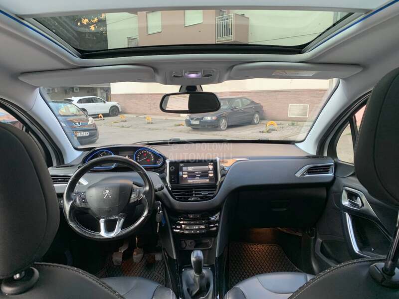 Peugeot 2008 1.2 N.O.V