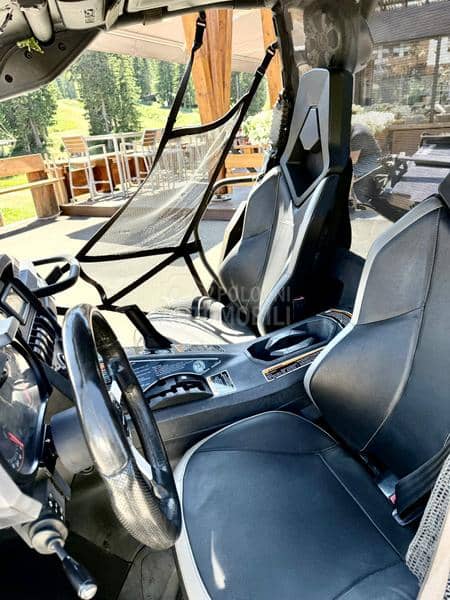 Can-Am Commander 1000 LTD