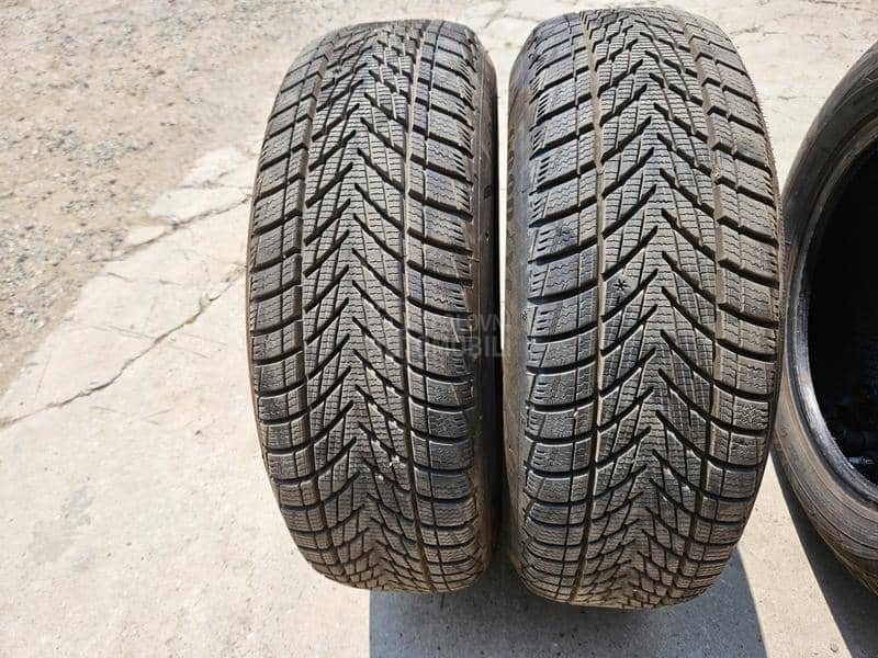 Goodyear 185/60 R15 Zimska