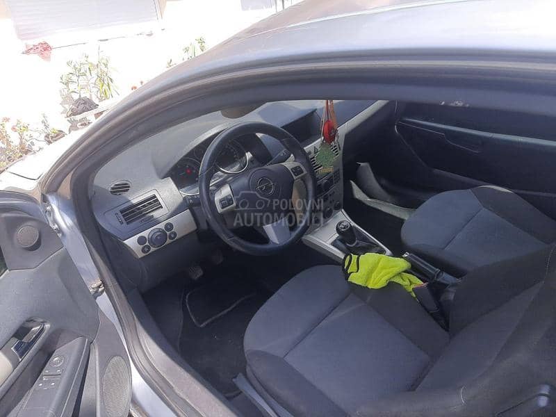 Opel Astra H 1.3