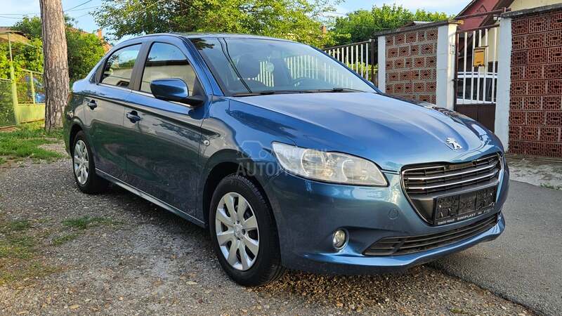Peugeot 301 1.6 b  8.0.5.0.0 k.m