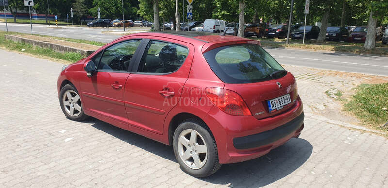 Peugeot 207 