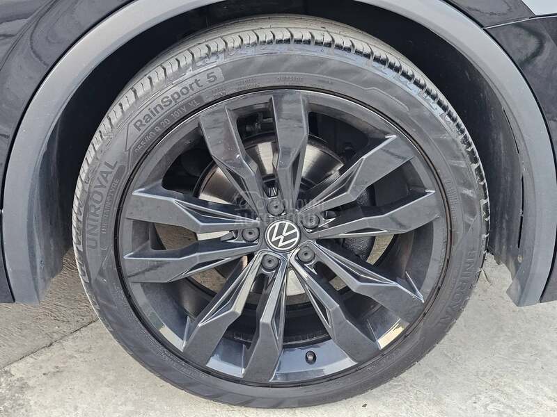 Volkswagen Tiguan //R-LINE//Black