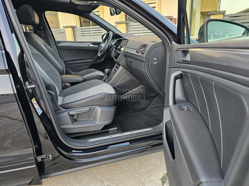 Volkswagen Tiguan //R-LINE//Black