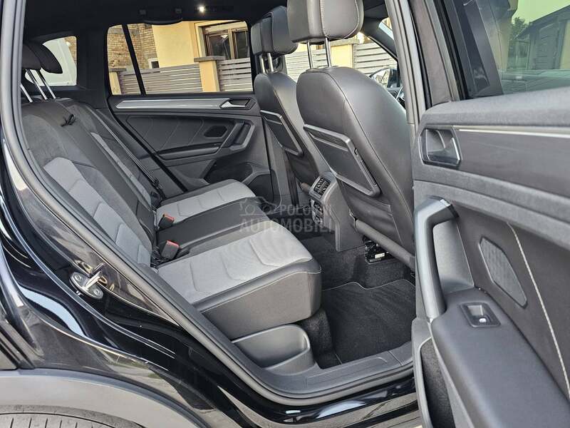 Volkswagen Tiguan //R-LINE//Black