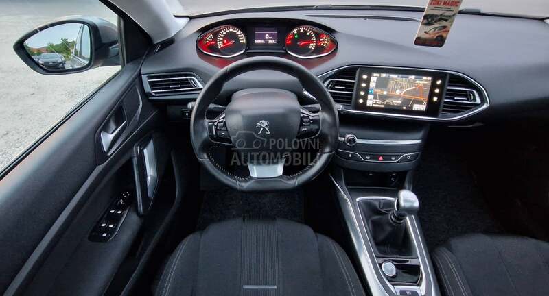 Peugeot 308 1.6E-HDI ALLURE