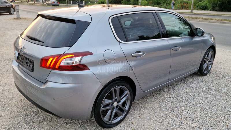 Peugeot 308 1.6E-HDI ALLURE