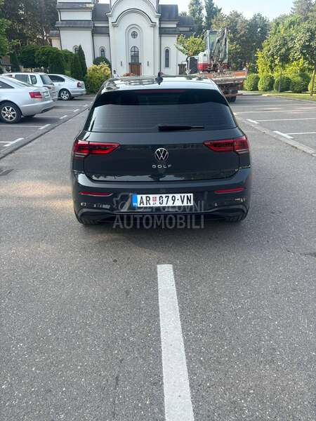 Volkswagen Golf 8 1.5 TGI/DSG/CNG