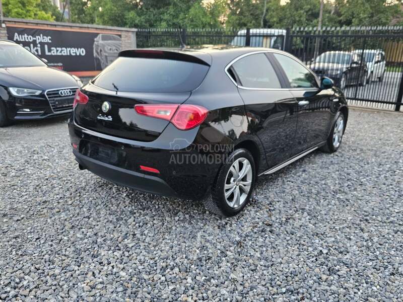 Alfa Romeo Giulietta 