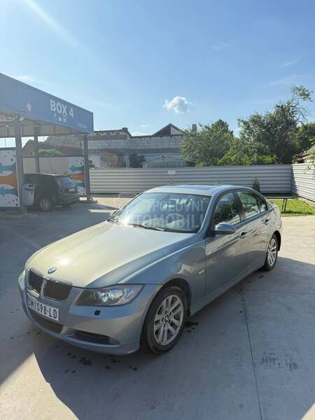 BMW 320 