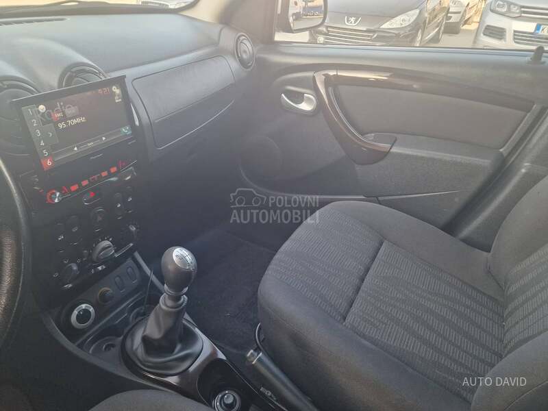 Dacia Duster 1.6B REZERVISANA