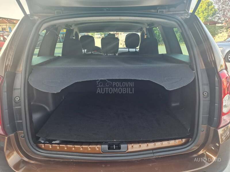Dacia Duster 1.6B REZERVISANA