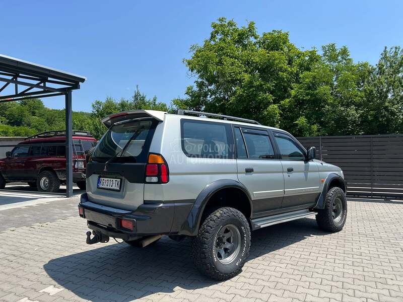 Mitsubishi Pajero Sport 