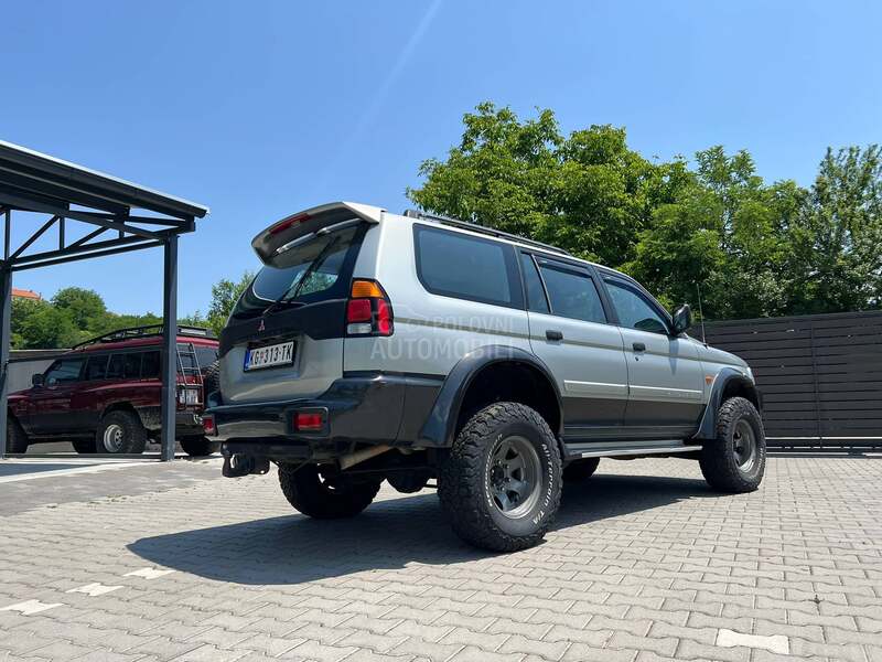 Mitsubishi Pajero Sport 