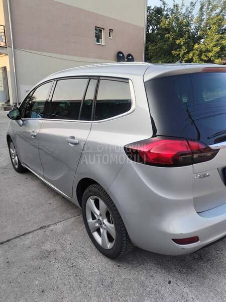 Opel Zafira 1.6