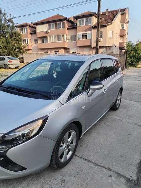 Opel Zafira 1.6