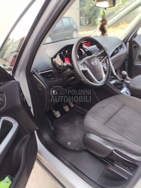 Opel Zafira 1.6