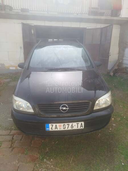 Opel Zafira 