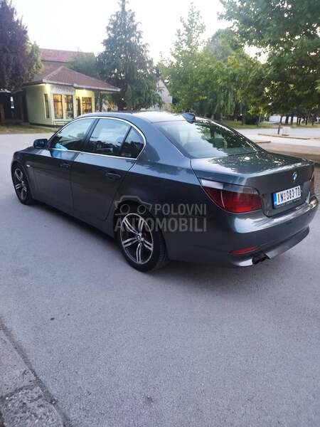 BMW 525 